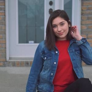 Meet your Posher, Laurie